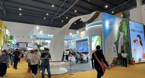 上萬(wàn)種飲品新品亮相糖酒會(huì) 解碼2023吸 飲 力